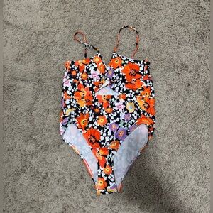 Brand new women’s 1 piece Swimwear